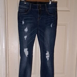 Refuge distressed jeans size 4